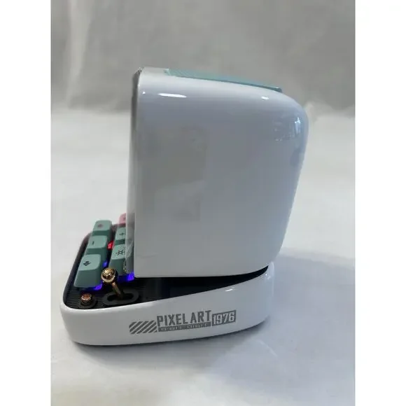 Divoom Ditoo Pro Retro Pixel Art Bluetooth Speaker 15 Watt White - Picture 4 of 7